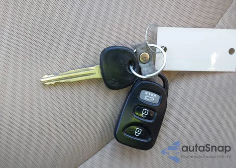 2013 Hyundai Elantra Gls from USA, damaged, VIN 5NPDH4AE1DH374945